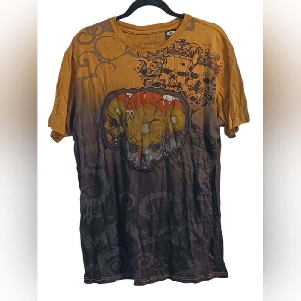 Graphic Tee in Skull Mustard and Black